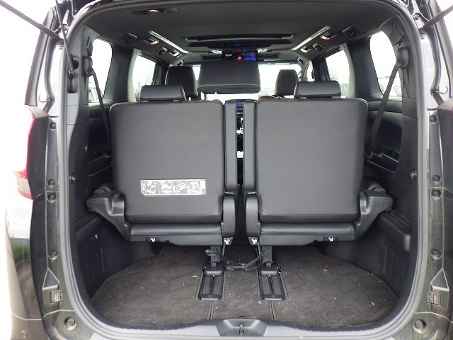 TOYOTA ALPHARD 2017 Image 19
