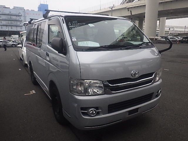 TOYOTA HIACE 2009 Image 20