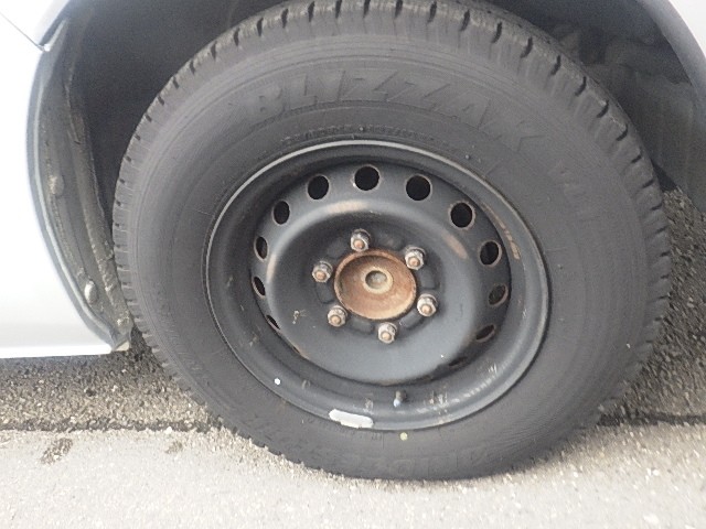 TOYOTA HIACE 2009 Image 24