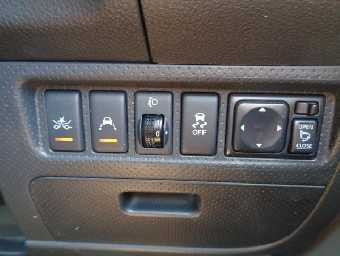 NISSAN NV150 AD 2017 Image 6