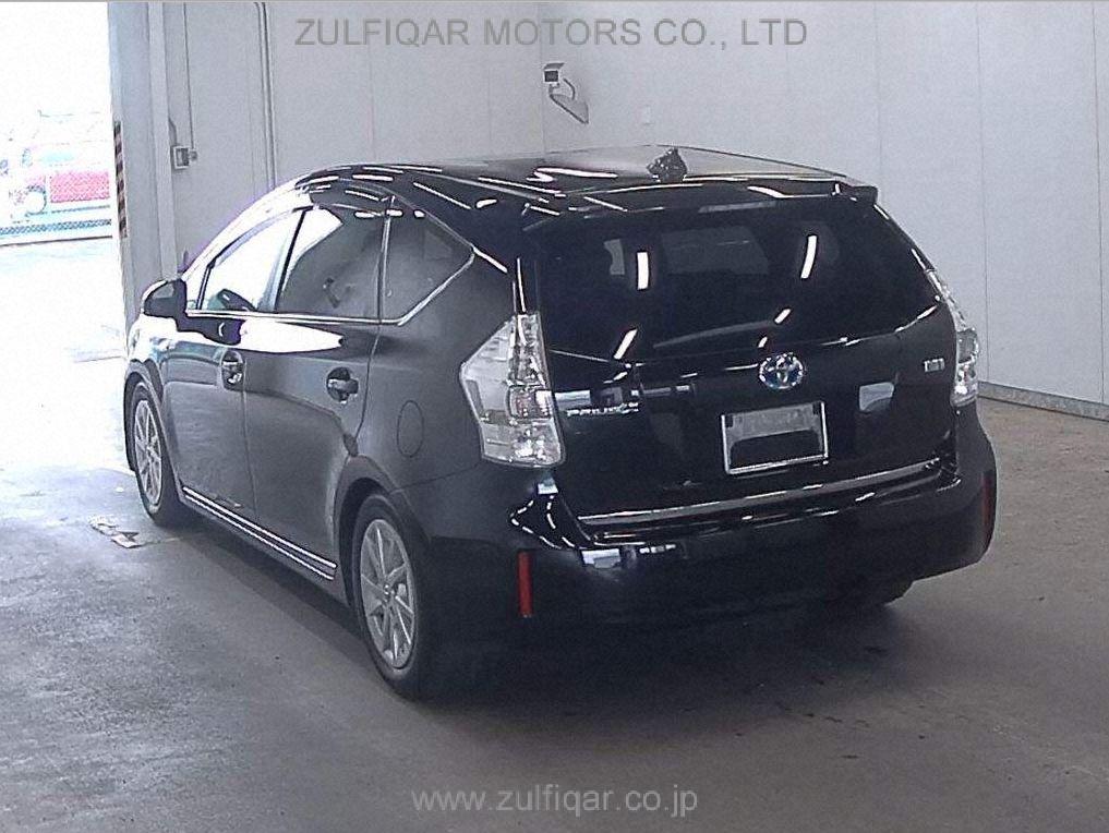 TOYOTA PRIUS ALPHA 2011 Image 2