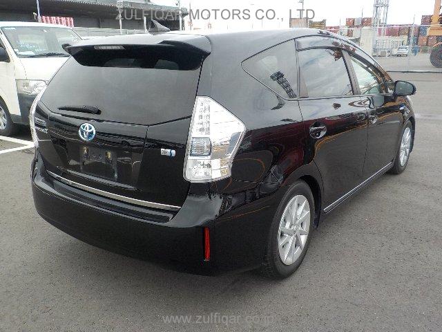 TOYOTA PRIUS ALPHA 2011 Image 23