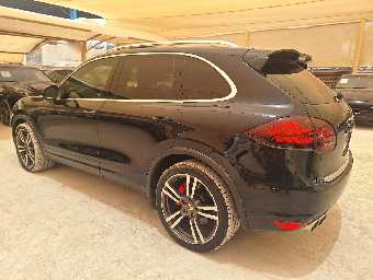 PORSCHE CAYENNE 2010 Image 3