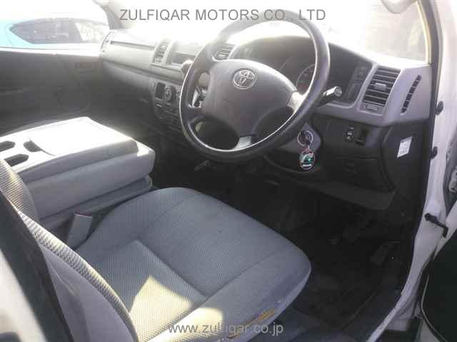 TOYOTA HIACE 2010 Image 3