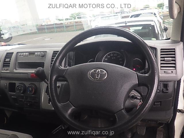 TOYOTA HIACE 2010 Image 10