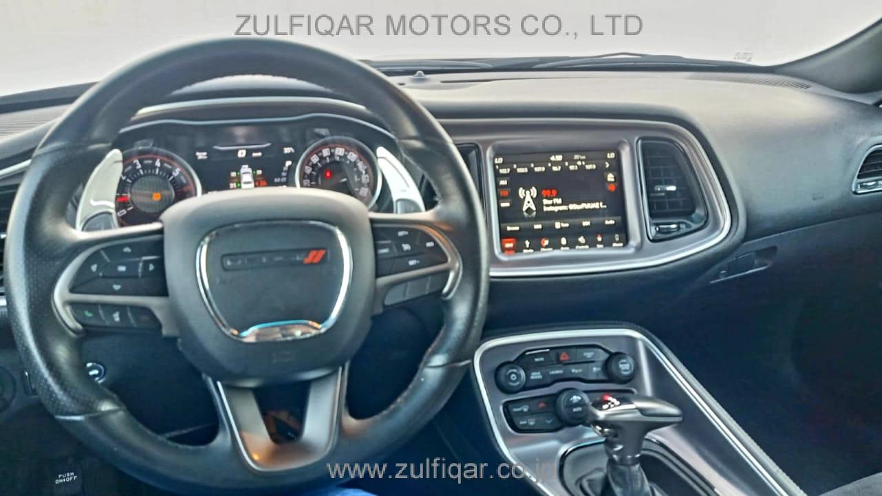 DODGE CHALLENGER 2019 Image 8