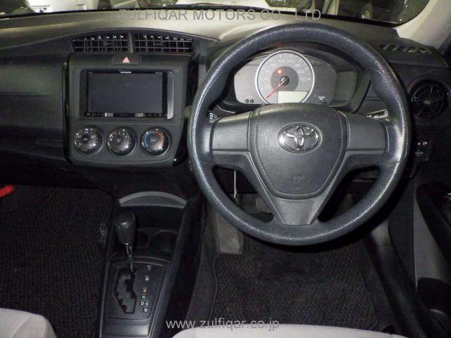 TOYOTA COROLLA AXIO 2016 Image 6