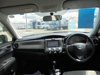 TOYOTA COROLLA AXIO 2017 Image 3