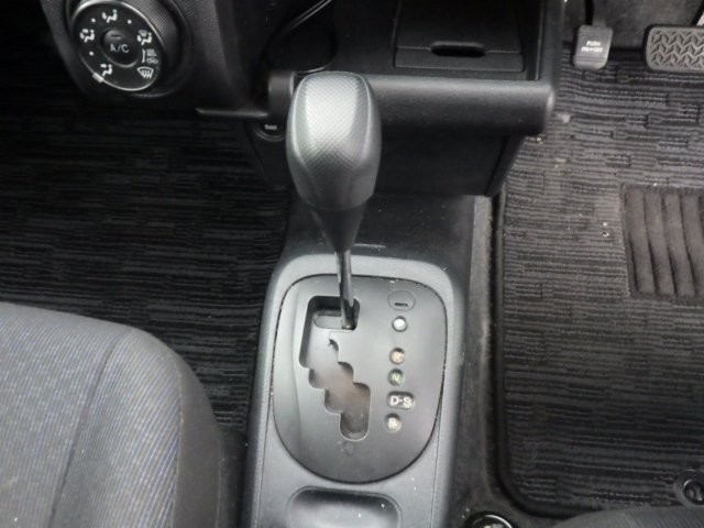 TOYOTA PROBOX 2017 Image 23