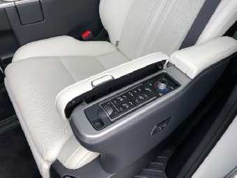 TOYOTA ALPHARD 2018 Image 28