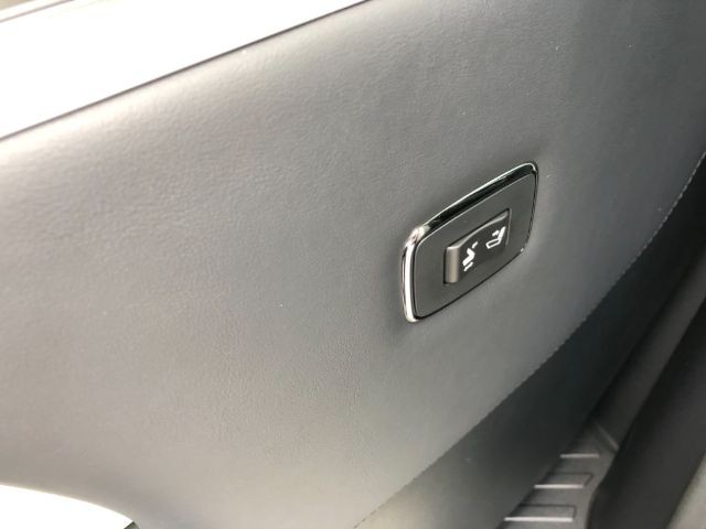 TOYOTA ALPHARD 2018 Image 43