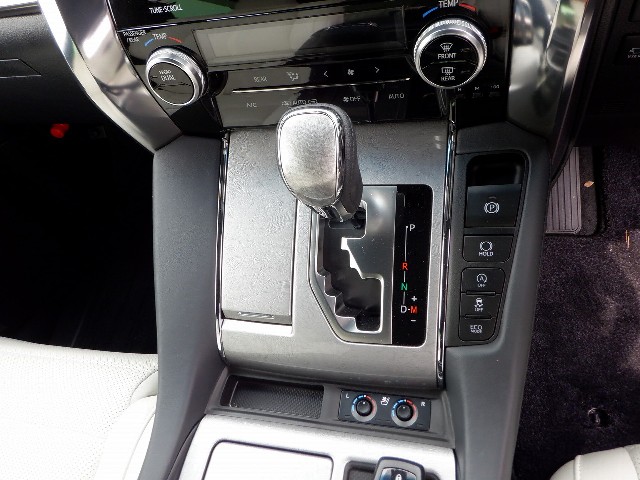 TOYOTA ALPHARD 2018 Image 57