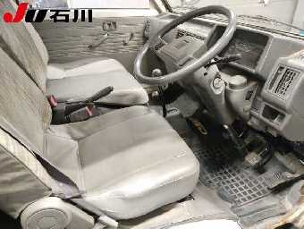 NISSAN VANETTE TRUCK 1996 Image 3