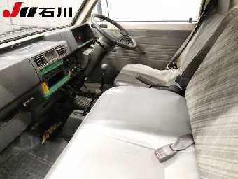 NISSAN VANETTE TRUCK 1996 Image 4