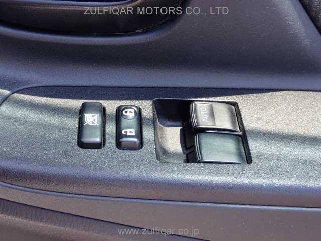 TOYOTA VITZ 2017 Image 11