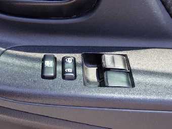 TOYOTA VITZ 2017 Image 8