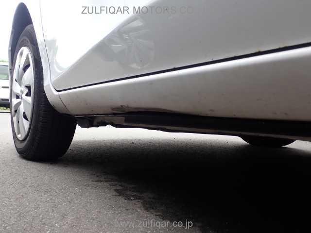 TOYOTA VITZ 2017 Image 8