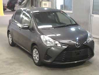 TOYOTA VITZ 2017 Image 4