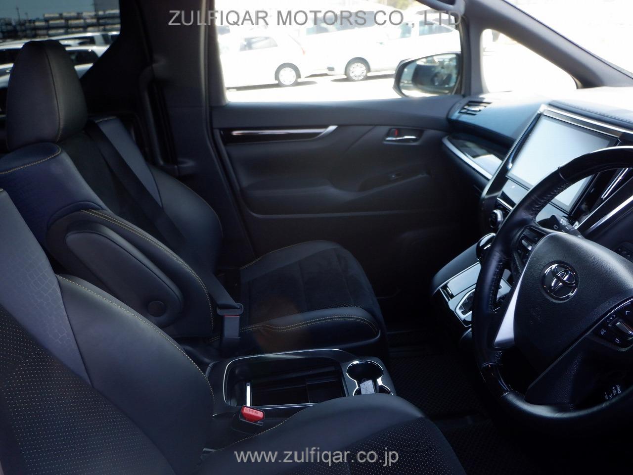 TOYOTA VELLFIRE 2017 Image 25