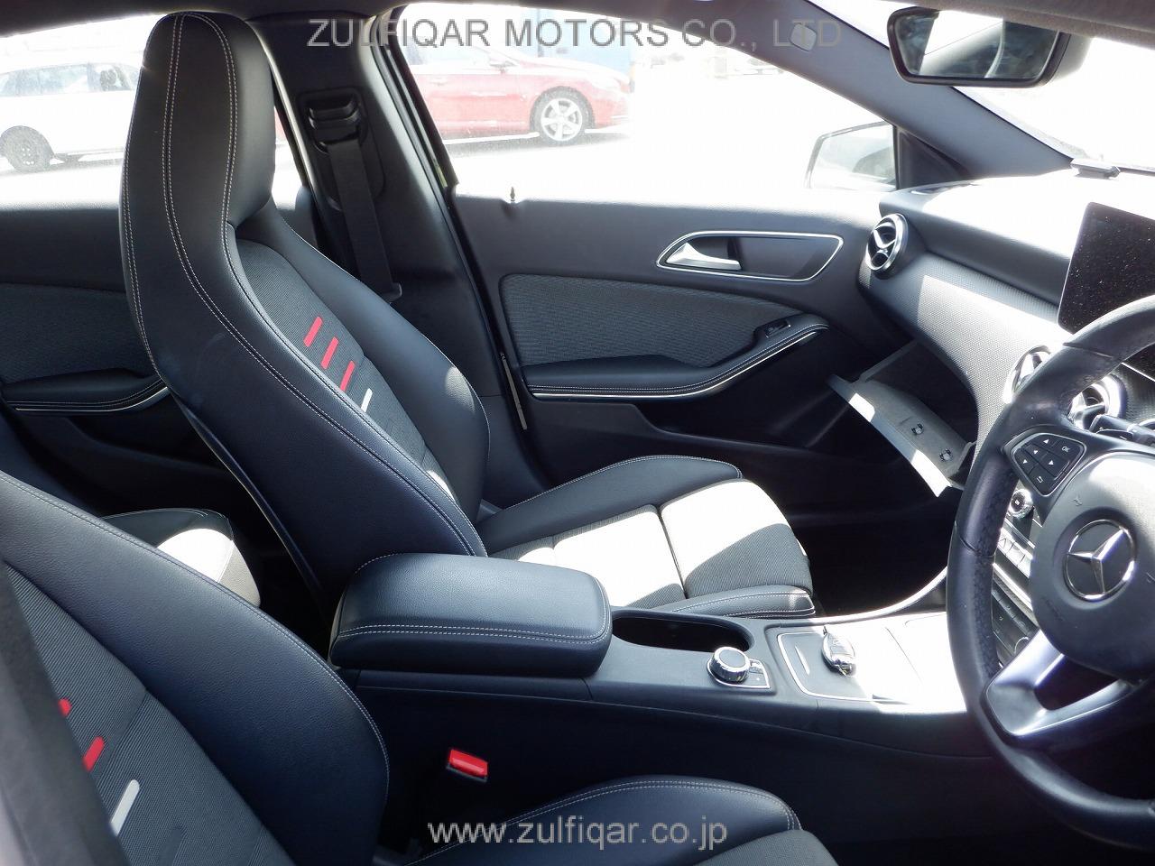 MERCEDES BENZ A CLASS 2017 Image 11