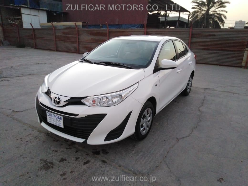 TOYOTA YARIS 2018 Image 2