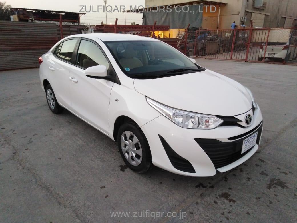 TOYOTA YARIS 2018 Image 3