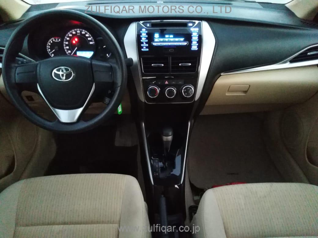 TOYOTA YARIS 2018 Image 10