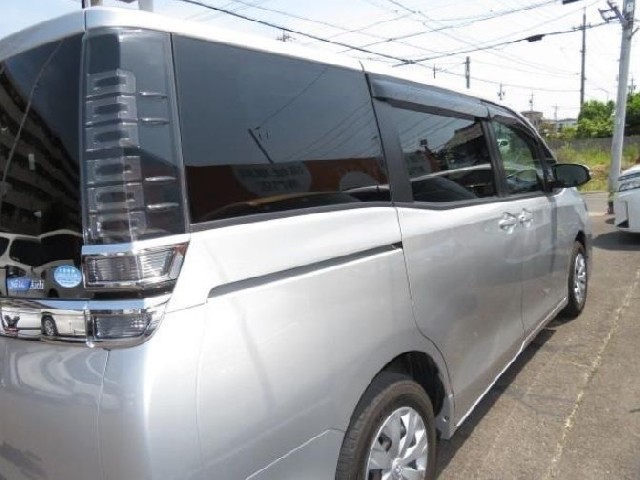 TOYOTA VOXY 2017 Image 27