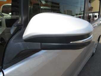 TOYOTA VOXY 2017 Image 23