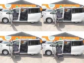 TOYOTA VOXY 2017 Image 4