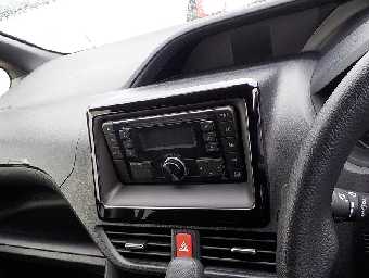 TOYOTA VOXY 2017 Image 31