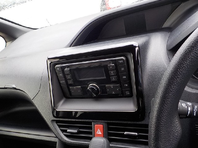 TOYOTA VOXY 2017 Image 37