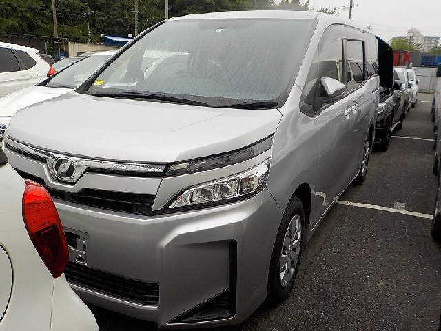 TOYOTA VOXY 2017 Image 45