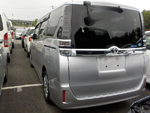 TOYOTA VOXY 2017 Image 47