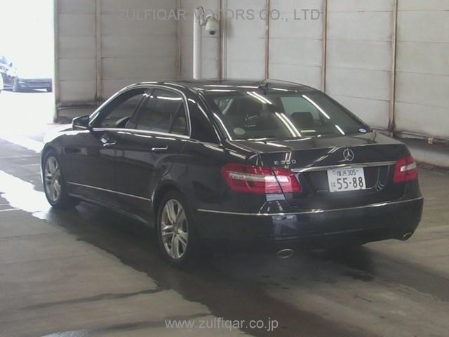 MERCEDES BENZ E CLASS 2010 Image 2