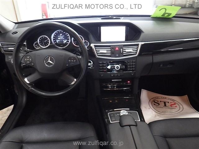 MERCEDES BENZ E CLASS 2010 Image 5