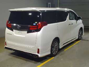 TOYOTA ALPHARD 2017 Image 2