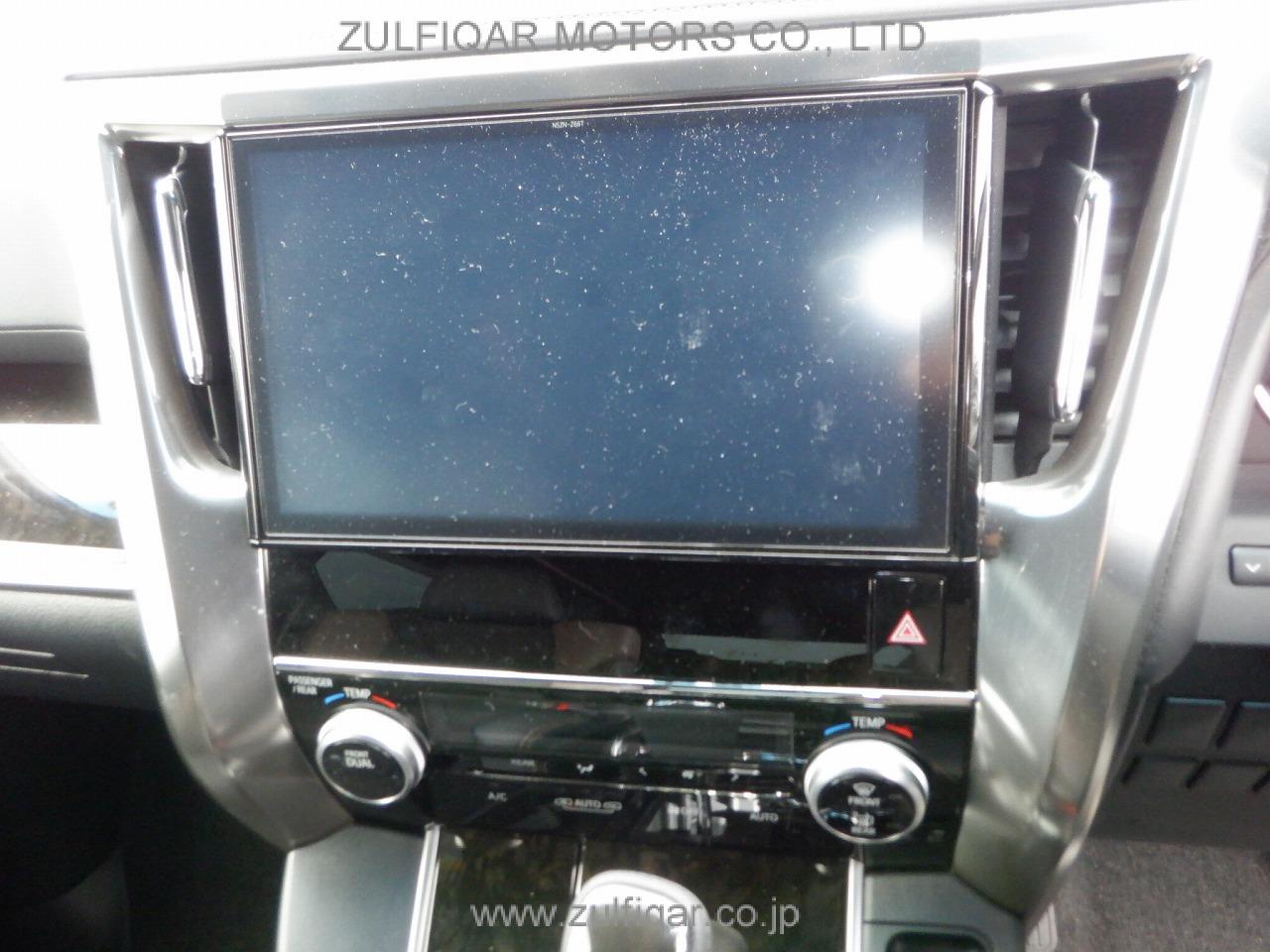 TOYOTA ALPHARD 2017 Image 11
