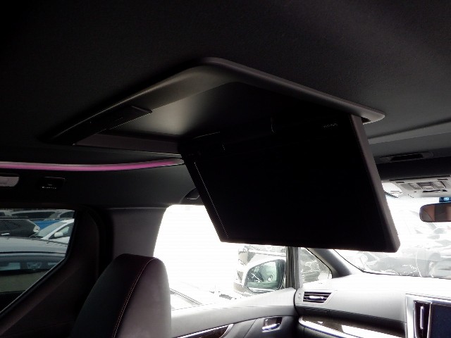 TOYOTA ALPHARD 2017 Image 19