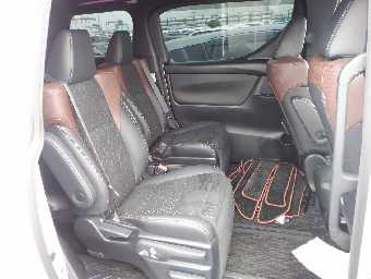 TOYOTA ALPHARD 2017 Image 15