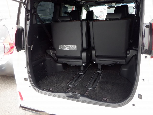 TOYOTA ALPHARD 2017 Image 23