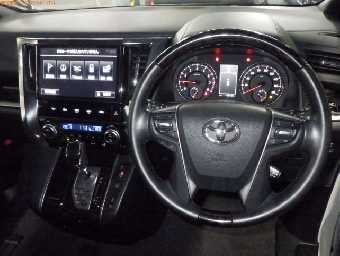 TOYOTA ALPHARD 2017 Image 6