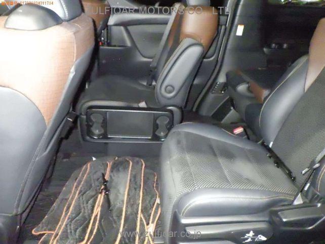 TOYOTA ALPHARD 2017 Image 8