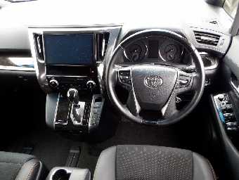 TOYOTA ALPHARD 2017 Image 10