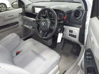 TOYOTA PASSO 2017 Image 5