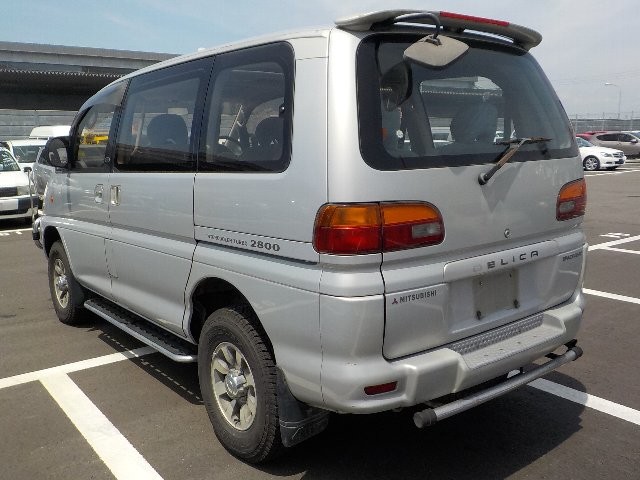MITSUBISHI DELICA SPACE GEAR 1996 Image 19