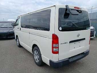 TOYOTA REGIUSACE 2017 Image 14