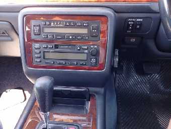 TOYOTA CENTURY 2000 Image 11