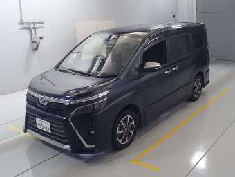 TOYOTA VOXY 2018 Image 1
