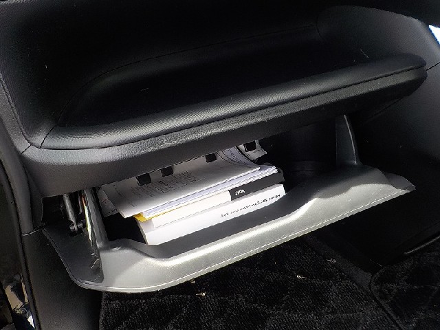 TOYOTA VOXY 2018 Image 21